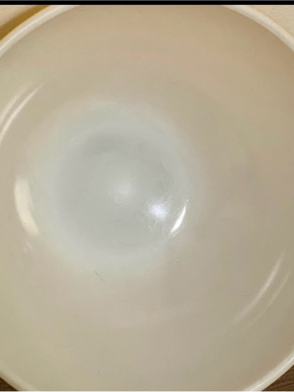 Pyrex Yellow and Green Mixing Bowls - Picture 5 of 10